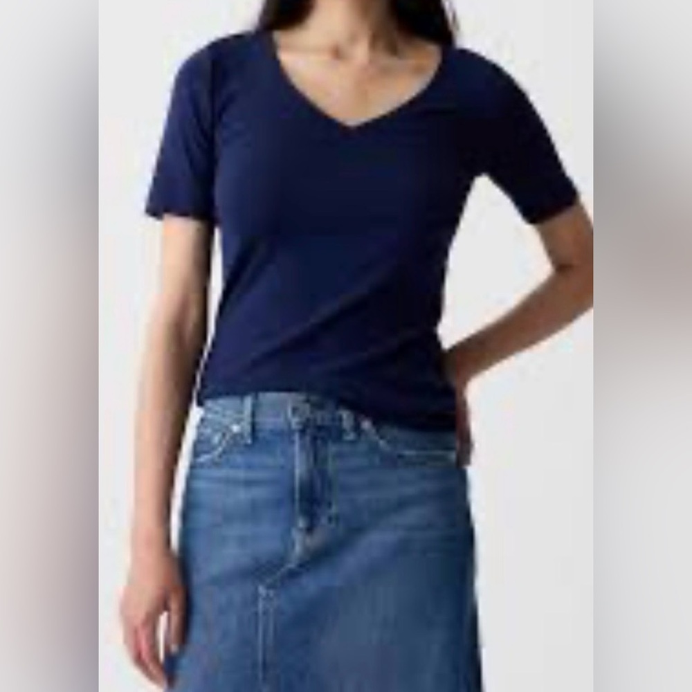 GAP Modern Navy Blue V-Neck Short Sleeve Top
